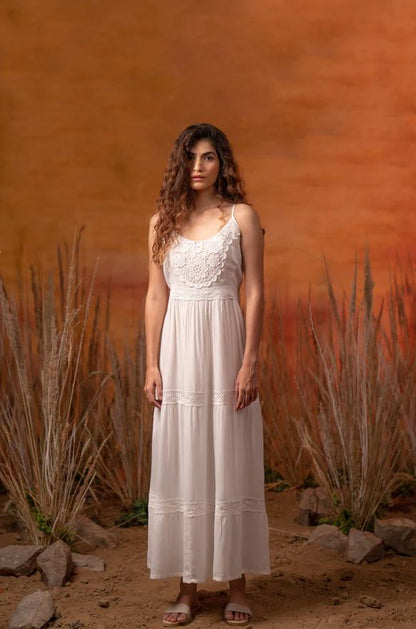 Boho Cotton Maxi Dress for Women – Lace Trim Tiered Sundress | Summer Beach Vacation Dress | Lightweight Bohemian White Dres