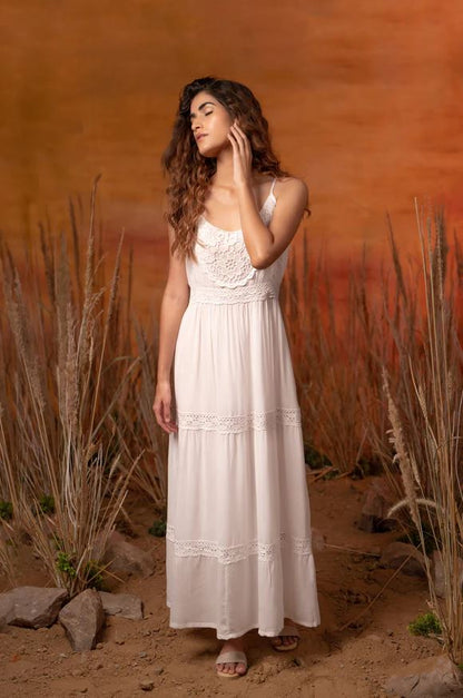 Boho Cotton Maxi Dress for Women – Lace Trim Tiered Sundress | Summer Beach Vacation Dress | Lightweight Bohemian White Dres