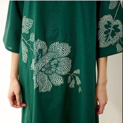 Emerald Green Hand-Block Printed Cotton Kurta Palazzo Set | White Floral Motif Embroidered V-Neck Co-ord Set for Women – Breathable Ethnic Wea