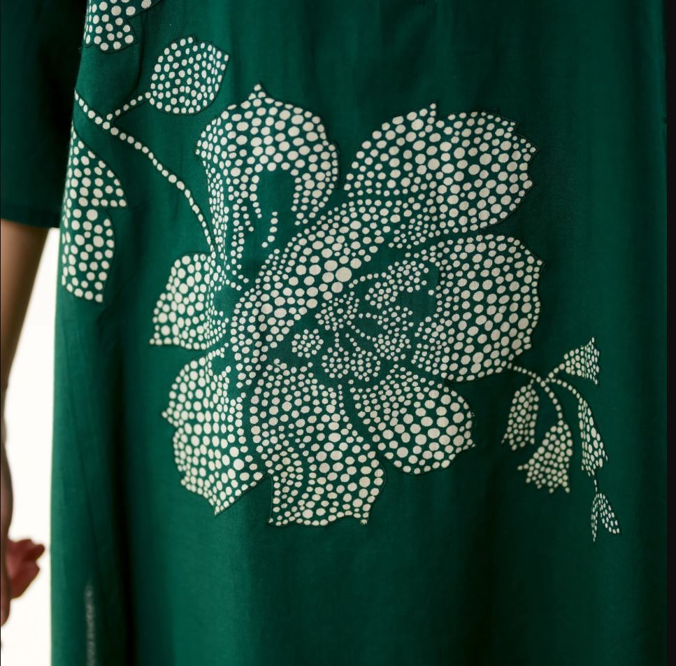 Emerald Green Hand-Block Printed Cotton Kurta Palazzo Set | White Floral Motif Embroidered V-Neck Co-ord Set for Women – Breathable Ethnic Wea