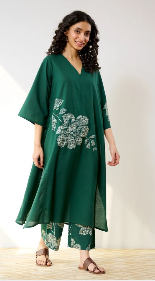 Emerald Green Hand-Block Printed Cotton Kurta Palazzo Set | White Floral Motif Embroidered V-Neck Co-ord Set for Women – Breathable Ethnic Wea