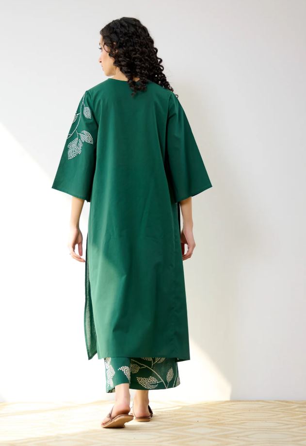 Emerald Green Hand-Block Printed Cotton Kurta Palazzo Set | White Floral Motif Embroidered V-Neck Co-ord Set for Women – Breathable Ethnic Wea