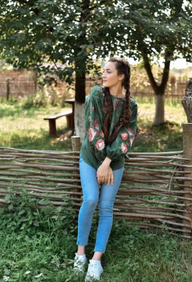 Hand-Embroidered Green Floral Bird Cotton Tunic Top – Puff Sleeve Boho Top